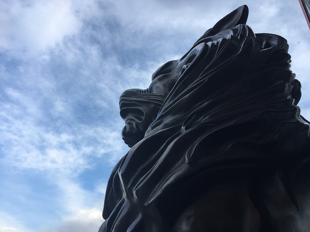 1587606566953002.jpg 银保监会2.jpg